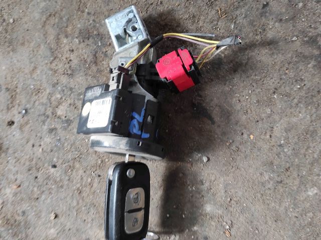 bontott RENAULT CLIO III Gyújtáskapcsoló