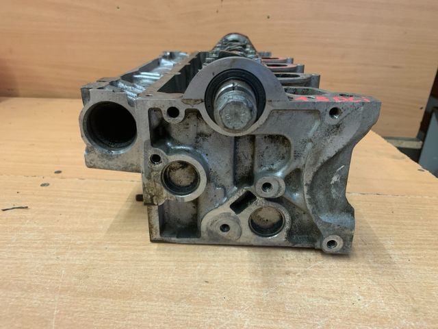 bontott RENAULT CLIO III Hengerfej