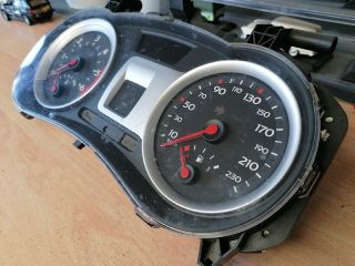 bontott RENAULT CLIO III Kilométeróra