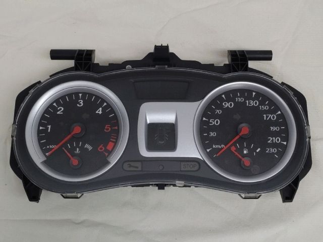 bontott RENAULT CLIO III Kilométeróra