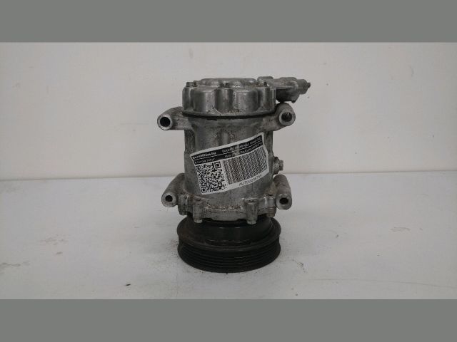 bontott RENAULT CLIO III Klímakompresszor