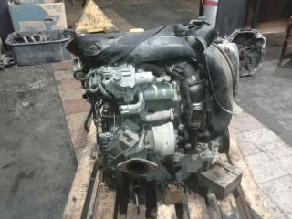 bontott RENAULT CLIO III Motor (Fűzött blokk hengerfejjel)