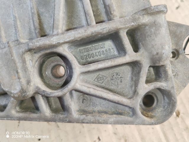 bontott RENAULT CLIO III Motor Tartó Bak (Fém)
