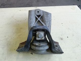 bontott RENAULT CLIO III Motor Tartó Bak Jobb