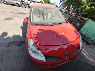 bontott RENAULT CLIO III Motorvezérlő