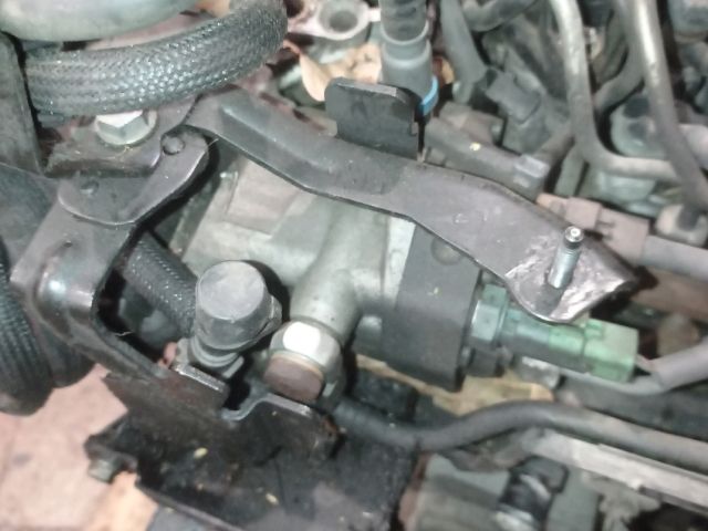 bontott RENAULT CLIO III Nagynyomású Szivattyú