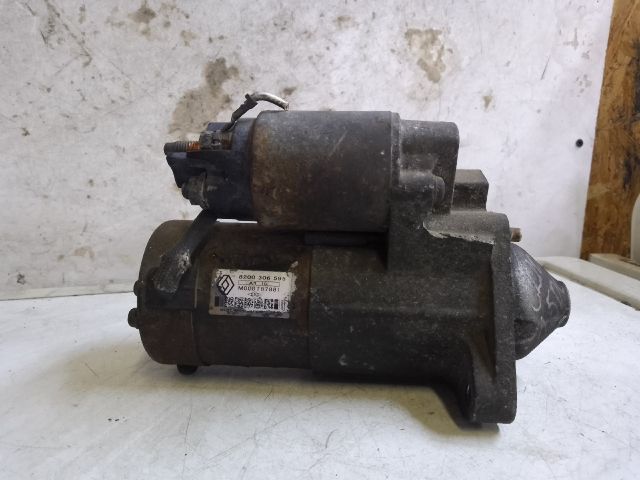 bontott RENAULT CLIO III Önindító