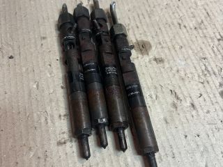 bontott RENAULT CLIO III Porlasztó Sor / Híd