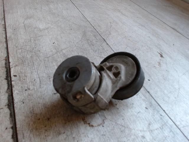 bontott RENAULT CLIO III Szíjfeszítő Görgő