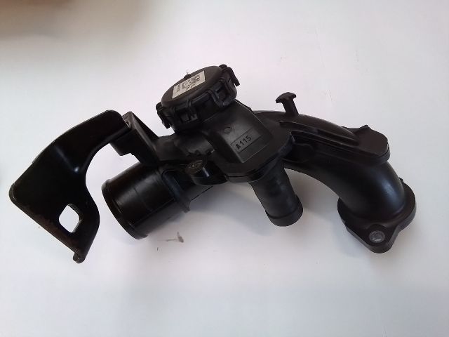 bontott RENAULT CLIO III Turbócső