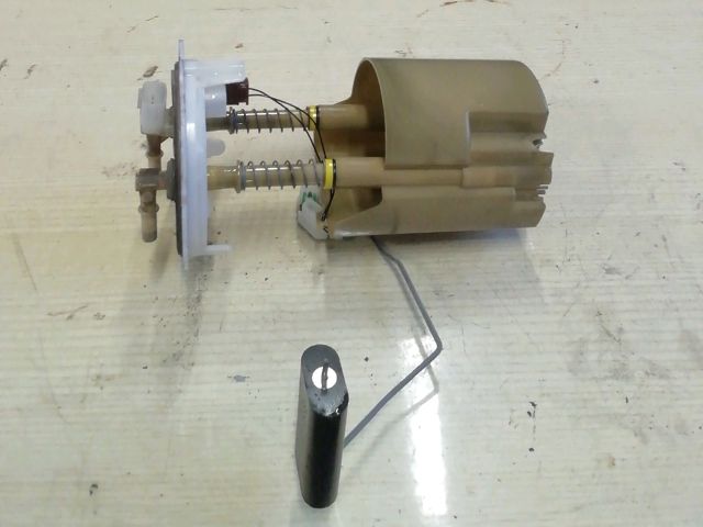 bontott RENAULT CLIO III Üzemanyagszint Jeladó