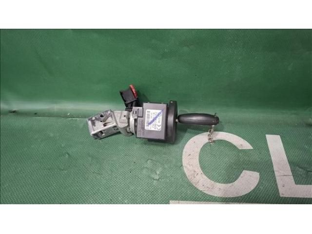 bontott RENAULT CLIO III Gyújtáskapcsoló
