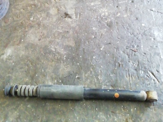 bontott RENAULT CLIO III Jobb hátsó Lengéscsillapító