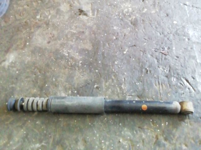 bontott RENAULT CLIO III Jobb hátsó Lengéscsillapító