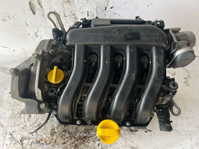 bontott RENAULT CLIO III Motor (Fűzött blokk hengerfejjel)