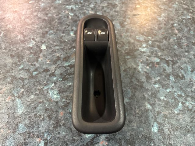 bontott RENAULT CLIO III Ablakemelő Kapcsoló Négyes / Kettes