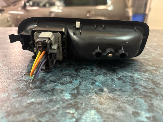 bontott RENAULT CLIO III Ablakemelő Kapcsoló Négyes / Kettes