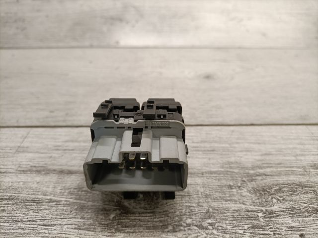 bontott RENAULT CLIO III Ablakemelő Kapcsoló Négyes / Kettes