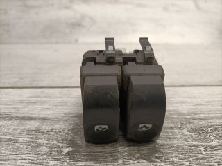 bontott RENAULT CLIO III Ablakemelő Kapcsoló Négyes / Kettes