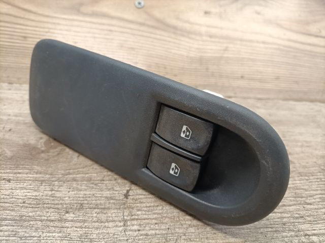 bontott RENAULT CLIO III Ablakemelő Kapcsoló Négyes / Kettes