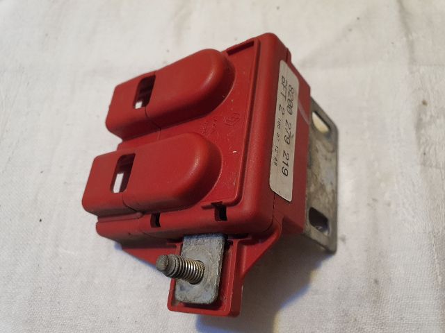 bontott RENAULT CLIO III Akkumulátor Saru Elektronikával