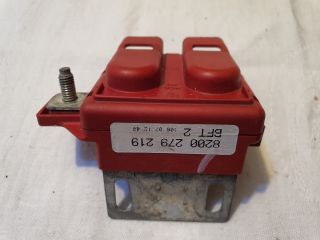 bontott RENAULT CLIO III Akkumulátor Saru Elektronikával