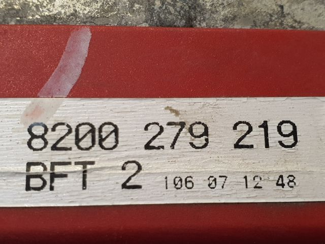 bontott RENAULT CLIO III Akkumulátor Saru Elektronikával