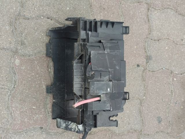 bontott RENAULT CLIO III Akkumulátor Tartó