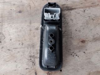 bontott RENAULT CLIO III Bal első Ablakemelő Kapcsoló