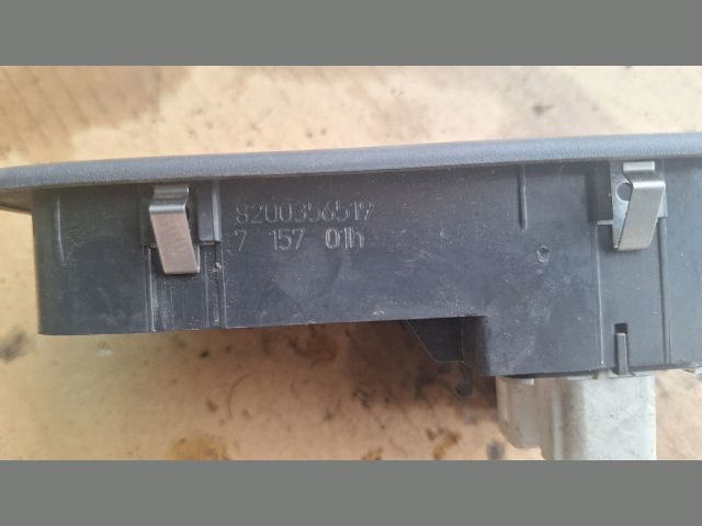 bontott RENAULT CLIO III Bal első Ablakemelő Kapcsoló