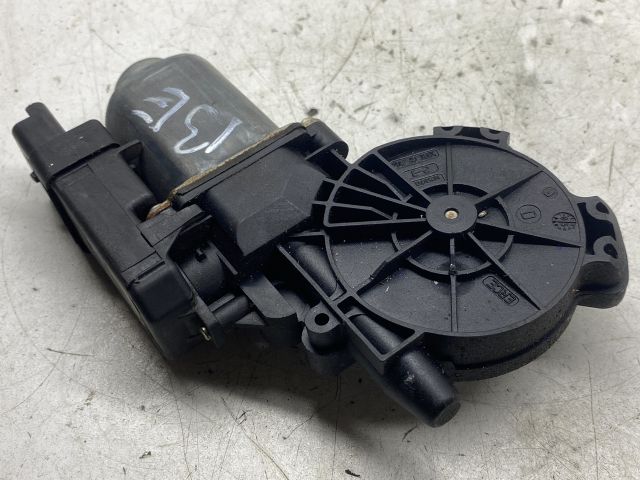 bontott RENAULT CLIO III Bal első Ablakemelő Motor