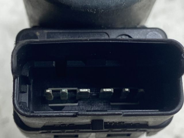 bontott RENAULT CLIO III Bal első Ablakemelő Motor