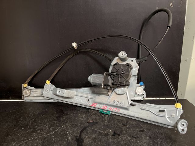 bontott RENAULT CLIO III Bal első Ablakemelő Szerkezet (Elektromos)