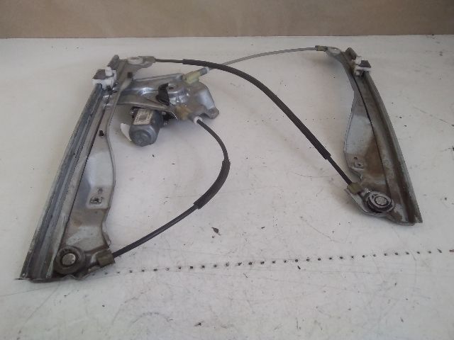 bontott RENAULT CLIO III Bal első Ablakemelő Szerkezet (Elektromos)