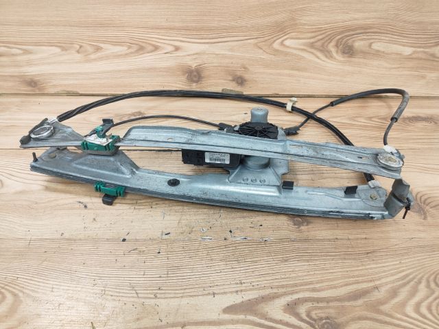 bontott RENAULT CLIO III Bal első Ablakemelő Szerkezet (Elektromos)