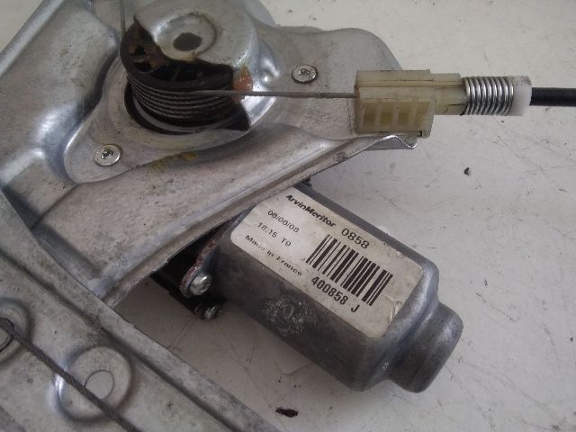 bontott RENAULT CLIO III Bal első Ablakemelő Szerkezet (Elektromos)