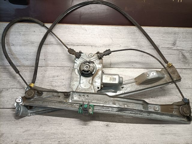 bontott RENAULT CLIO III Bal első Ablakemelő Szerkezet (Elektromos)