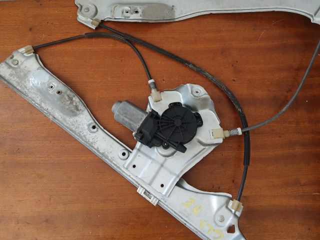 bontott RENAULT CLIO III Bal első Ablakemelő Szerkezet (Elektromos)