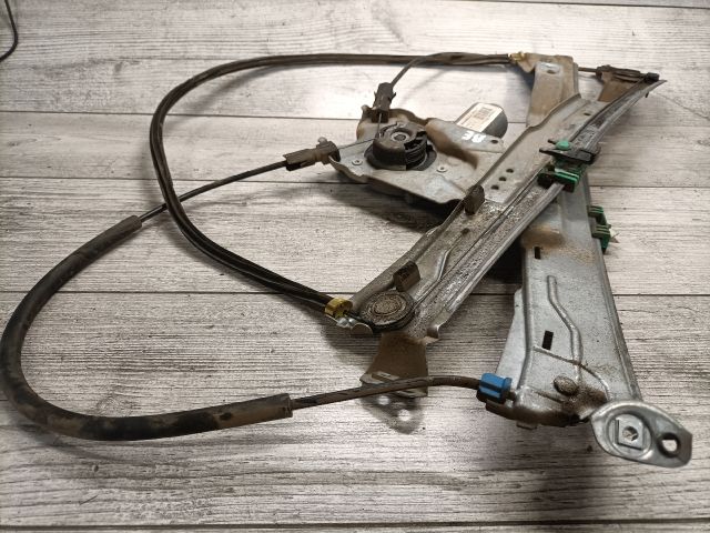 bontott RENAULT CLIO III Bal első Ablakemelő Szerkezet (Elektromos)