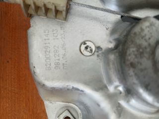 bontott RENAULT CLIO III Bal első Ablakemelő Szerkezet (Elektromos)