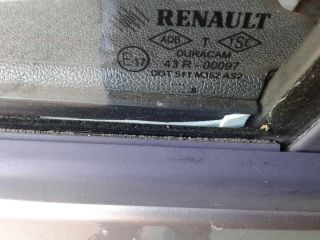 bontott RENAULT CLIO III Bal első Ajtó (Részeivel)