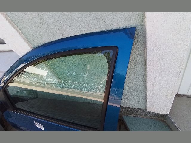 bontott RENAULT CLIO III Bal első Ajtó (Részeivel)