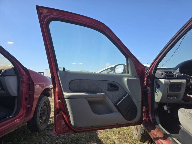 bontott RENAULT CLIO III Bal első Ajtó (Üres lemez)