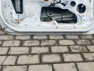 bontott RENAULT CLIO III Bal első Ajtó (Üres lemez)