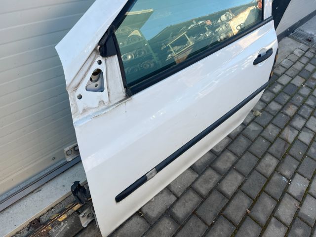 bontott RENAULT CLIO III Bal első Ajtó (Üres lemez)