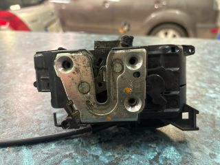 bontott RENAULT CLIO III Bal első Ajtózár