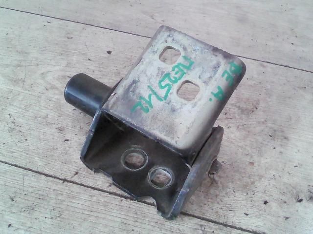 bontott RENAULT CLIO III Bal első Alsó Zsanér