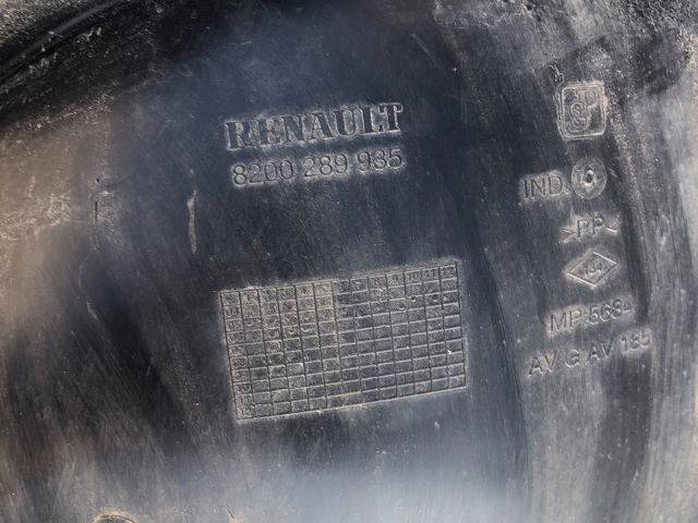 bontott RENAULT CLIO III Bal első Első Dobbetét (Kerékjárati, Műanyag)