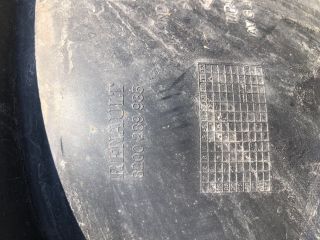 bontott RENAULT CLIO III Bal első Első Dobbetét (Kerékjárati, Műanyag)