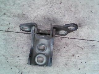 bontott RENAULT CLIO III Bal első Felső Zsanér